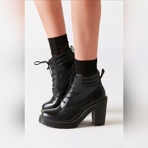 Dr. Martens Persephone Boots Black Leather Platform High Heel Size 8 RARE